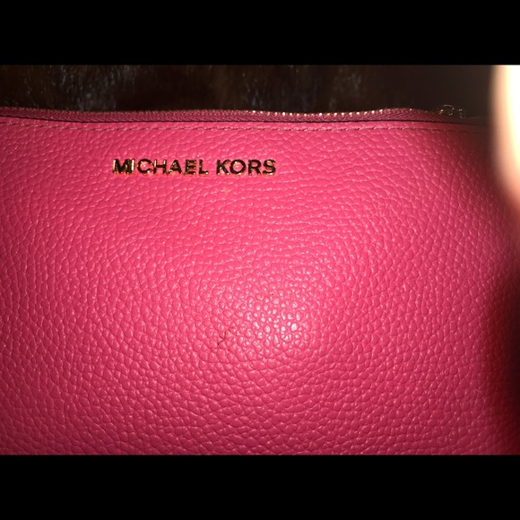Michael Kors Wallet - Picture 8 of 8